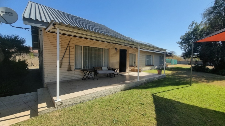 3 Bedroom Property for Sale in Oranjeville Free State